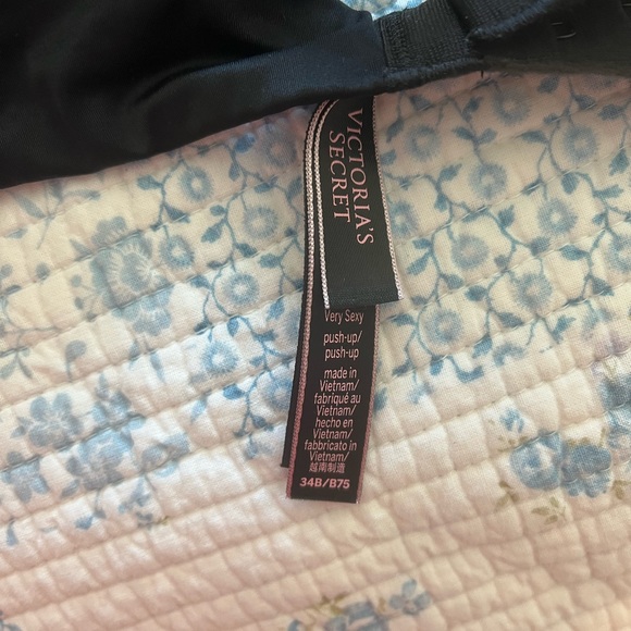 Victoria secret Smooth Shine Strap set - Picture 8 of 10